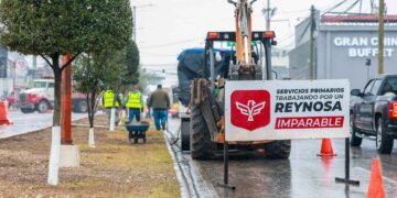 Carlos Peña impulsa mejoras en Las Fuentes de Reynosa