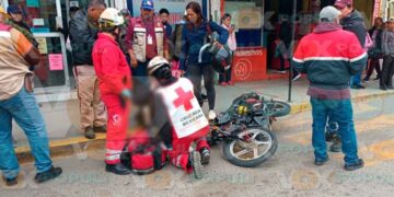 Motociclista resulta lesionado al estrellarse contra una camioneta en Altamira, Tamaulipas