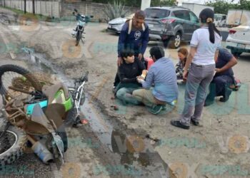Motociclista sufre accidente en Altamira, Tamaulipas tras choque con camioneta