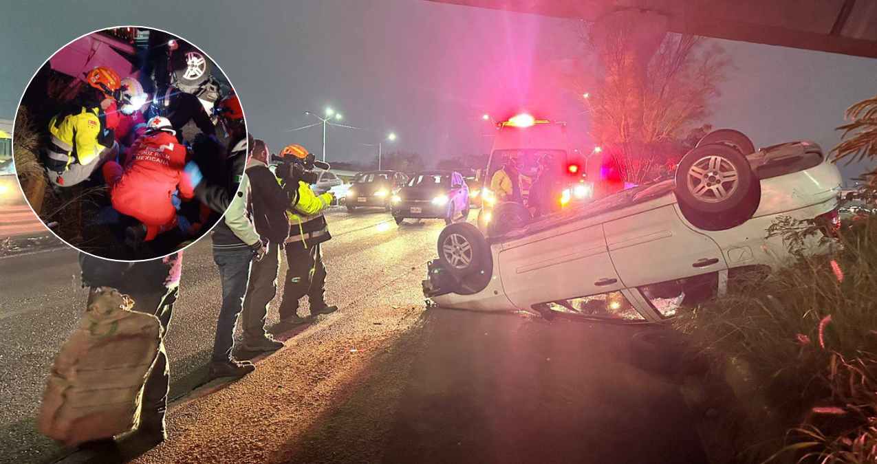 Mujer pierde control de su auto y vuelca en avenida de Monterrey