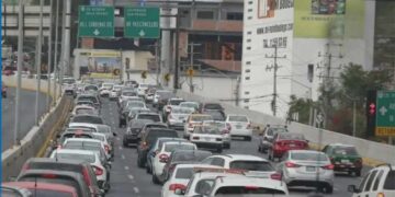 Nuevo León ofrece descuentos en el refrendo vehicular 2025 durante enero