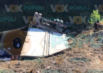 Operador de tráiler fallece tras caer a un barranco en Ciudad Victoria