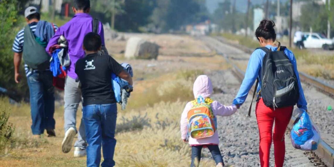 PAN propone fondo de atención a migrantes ante posible deportación masivas