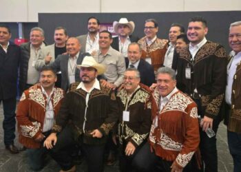 Participa Alcalde Carlos Peña Ortiz en Encuentro Nacional Municipal con la Presidenta Claudia Sheinbaum Pardo