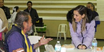 Presidenta del DIF Madero supervisa atención en albergue temporal por bajas temperaturas