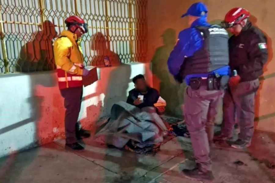 Protección Civil realiza operativo por bajas temperaturas en Nuevo León