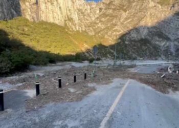 Rehabilitan caminos Santa Catarina