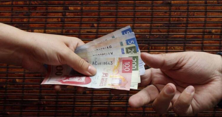 Salario mínimo en México: Los trabajos mejor y peor remunerados en 2025