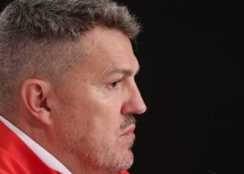 Sanción a Óscar García Junyent por conducta violenta en partido contra León