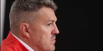 Sanción a Óscar García Junyent por conducta violenta en partido contra León