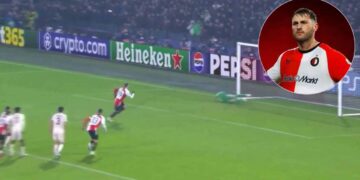 Santi Giménez vs Bayern Múnich