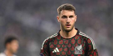 Santiago Giménez, el rostro de la Selección Mexicana que inspira