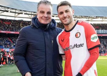 Santiago Giménez llega a su partido 100 con el Feyenoord tras gol ante Utrecht