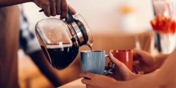 ¿A cuántas onzas equivale una taza? Todo lo que necesitas saber