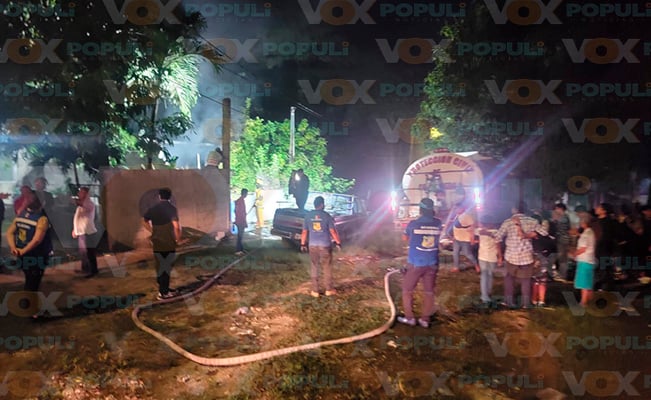 Se registra incendio en una vivienda al caer un cohetón durante celebración de año nuevo en Ciudad Madero