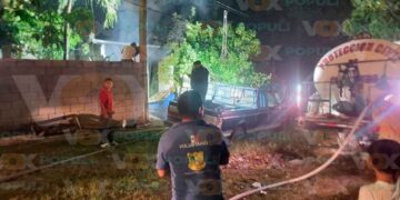 Se registra un incendio en una vivienda al caer un cohetón durante celebración de año nuevo en Ciudad Madero