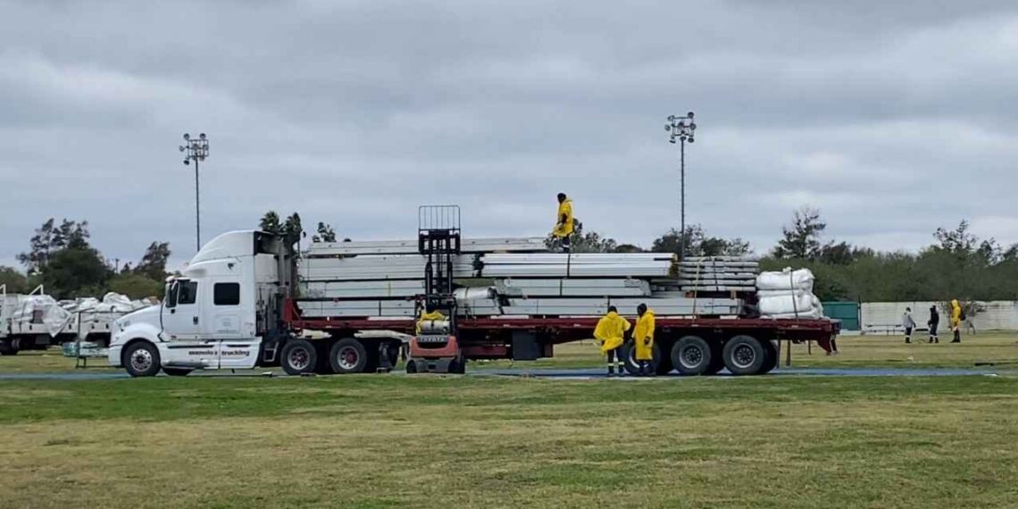 Secretaría de Marina asume seguridad en terrenos del Estadio Municipal para nuevo albergue en Matamoros