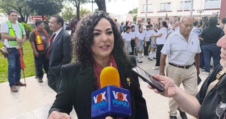 Senado de la República recibe copia del nuevo Escudo de Tamaulipas