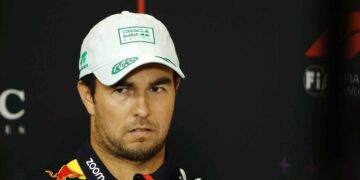 Sergio Pérez podría decir adiós a la Fórmula 1, según Jacques Villeneuve