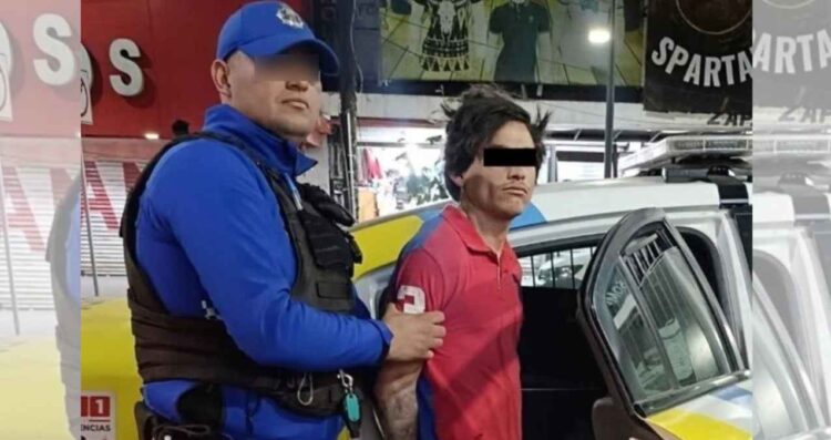 Sujetos son detenidos por robar ropa y dinero en efectivo de una tienda en Monterrey, NL