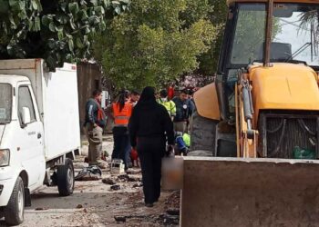 Trabajador muere al caer en una zanja mientras laboraba en Torreón, Coahuila