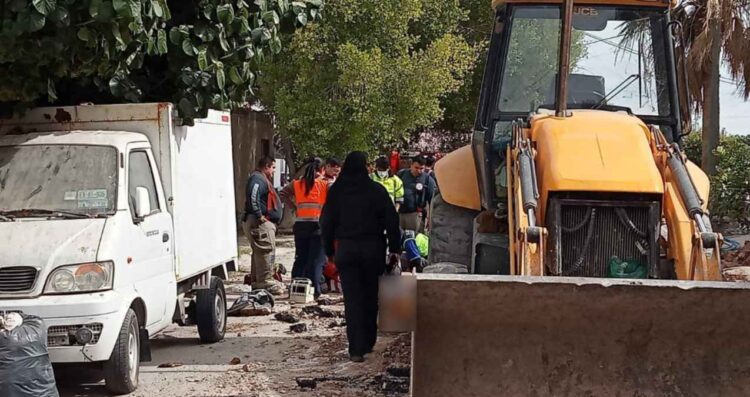 Trabajador muere al caer en una zanja mientras laboraba en Torreón, Coahuila