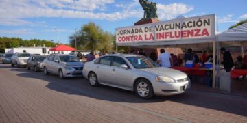 vacunación drive thru nuevo laredo