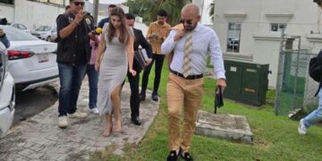 abogado abandona caso Melanie