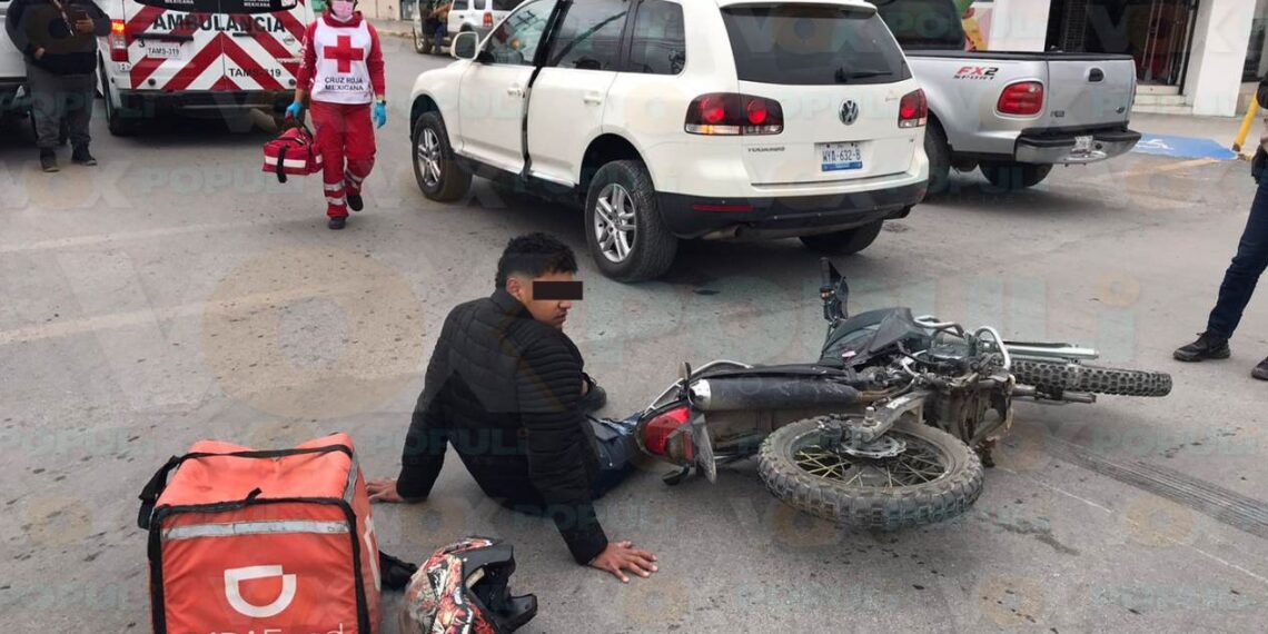 accidente con repartidor en Victoria