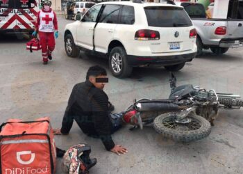 accidente con repartidor en Victoria