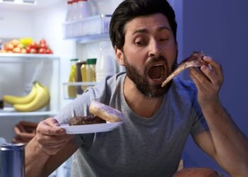 alimentos que causan insomnio