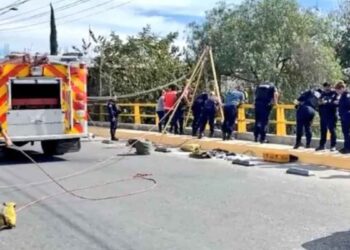 estudiante muere caer puente Puebla