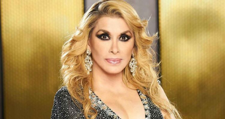 homenaje a la cantante Dulce