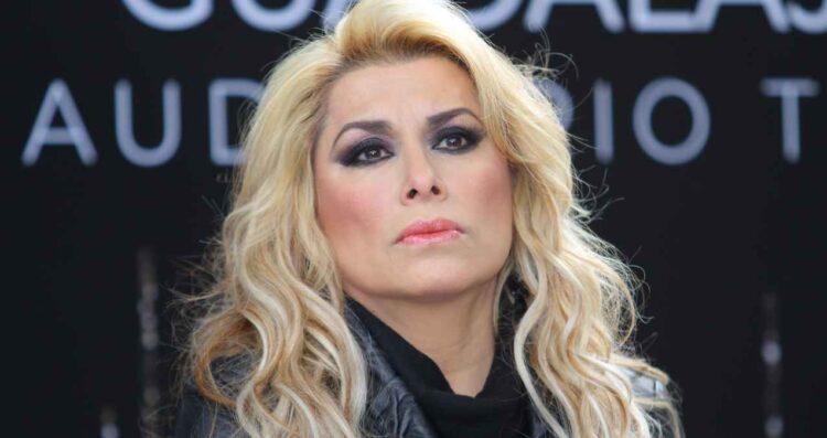 homenaje cantante Dulce