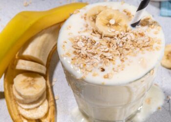 licuado para el hígado banana y avena