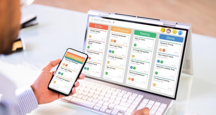 mantener software actualizado libre