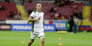 polémica Andrés Guardado calentamiento