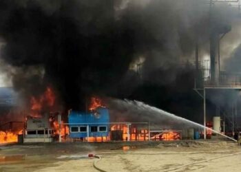 registra incendio fábrica Cadereyta