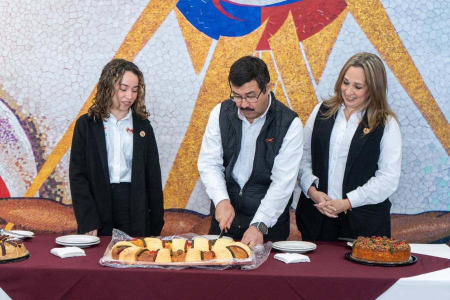 saludo de año nuevo a la uat