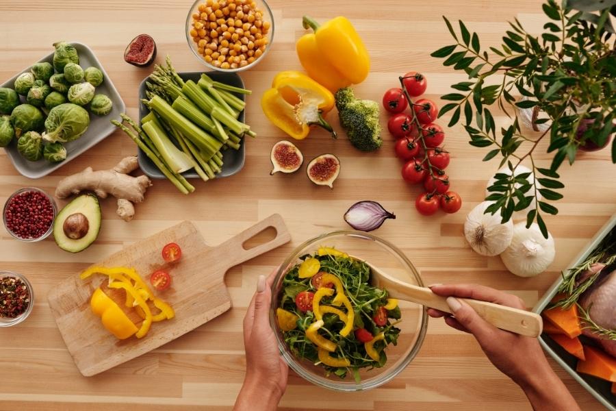 seleccionar ingredientes frescos platos