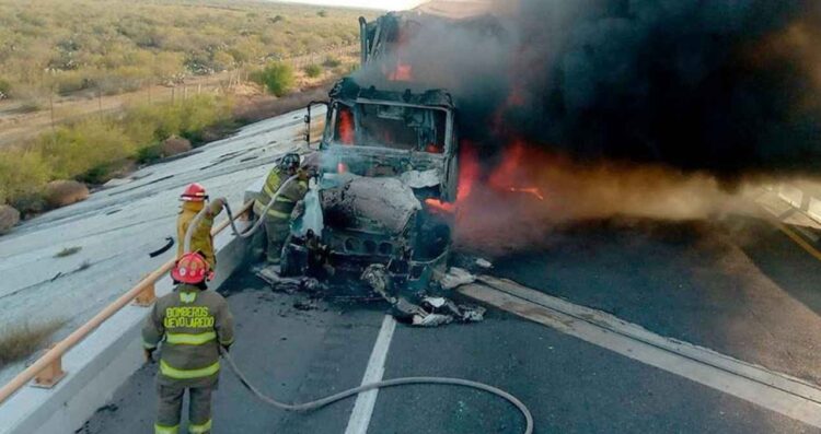 tráiler llamas Monterrey