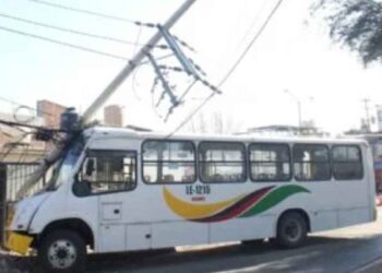 transporte público choca León