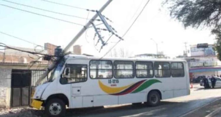 transporte público choca León