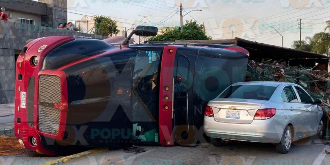 volcadura tráiler Ciudad Madero