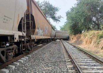 ¡Descarrila tren en Tuxpan!