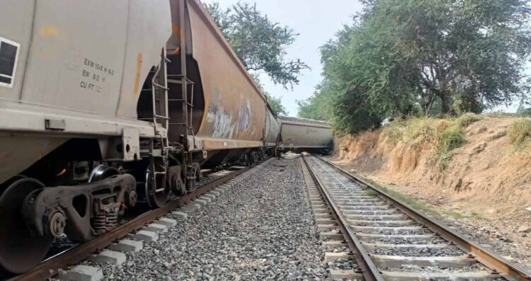¡Descarrila tren en Tuxpan!
