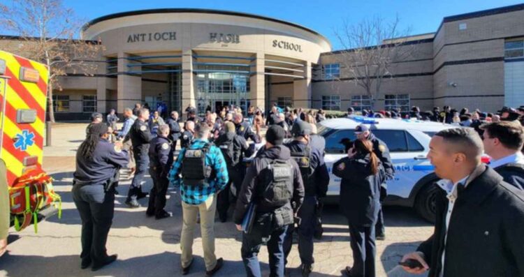 ¡Tiroteo en escuela de Nashville deja dos heridos! El atacante "ya no representa una amenaza"