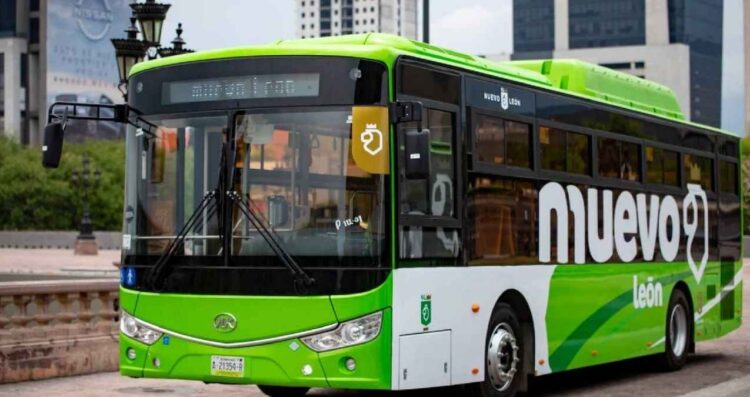 ¿Cuál es el precio del transporte público en Nuevo León 2025