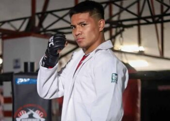 ¿Quién es el médico del IMSS que debutara en la UFC este 2025?