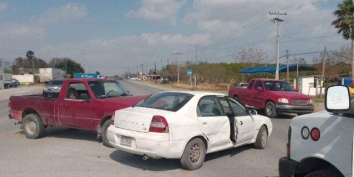Accidente en San Fernando, Tamaulipas, deja a una mujer lesionada
